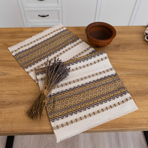 Рушник вишитий з українським орнаментом 75х35см (мст1-4-35) – етностиль, традиції та якість