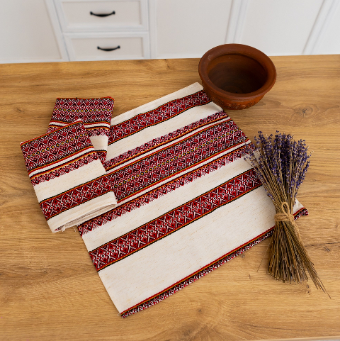 Серветка вишита з українським орнаментом 37х37см (мст3-1-37) – етностиль, традиції та якість