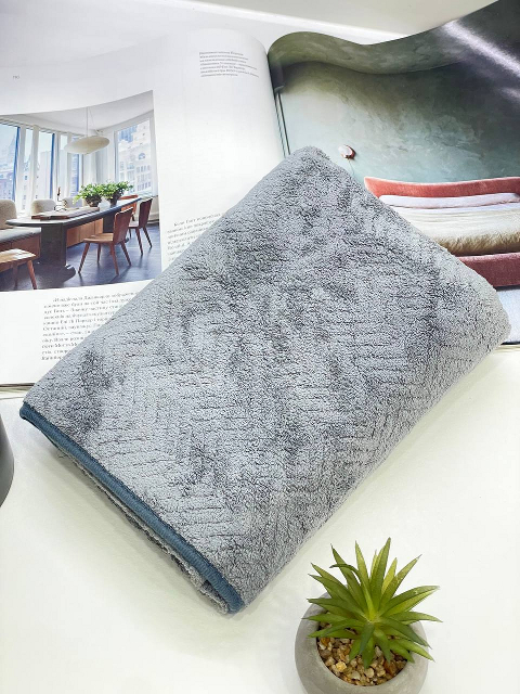 Рушник банний мікрофібра Ялинка (сірий) 140х70 см – компактний, вбирає вологу, швидко сохне