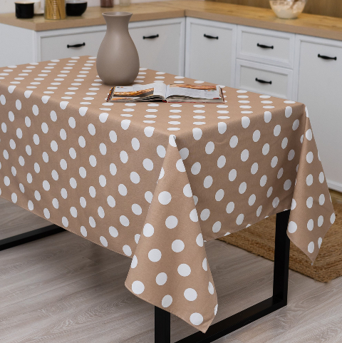 Скатертина з водовідштовхувальним покриттям 