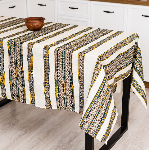 Скатертина з українським вишитим орнаментом, напівбавовна 150 Х 150 см – етностиль для дому та свят (рнд1-131-15)