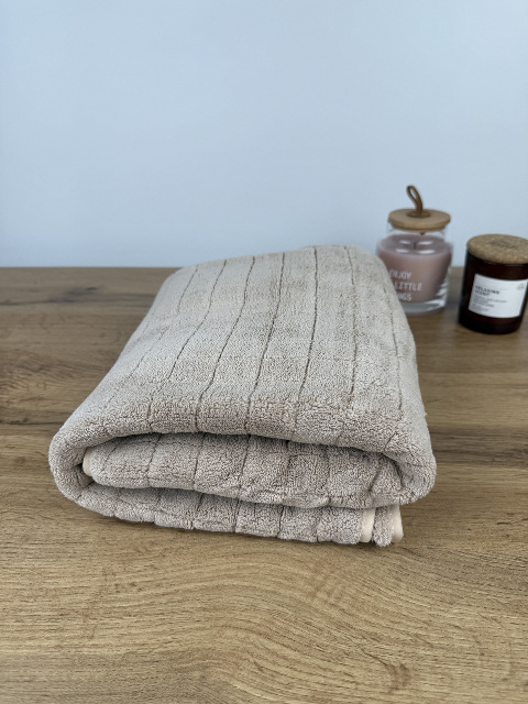 Рушник банний мікрофібра Клітинка (бежевий) 140х70 см – компактний, вбирає вологу, швидко сохне