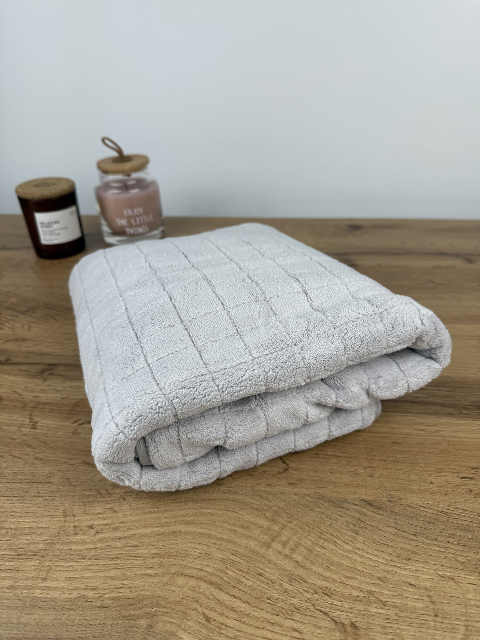 Рушник лицьовий мікрофібра Клітинка (світло-сірий) 100х50 см – компактний, м’який, швидковисихаючий