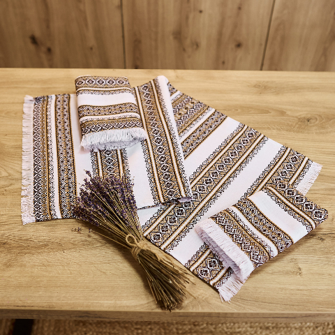 Рушник вишитий з українським орнаментом 75х35см (анс3-4-35) – етностиль, традиції та якість