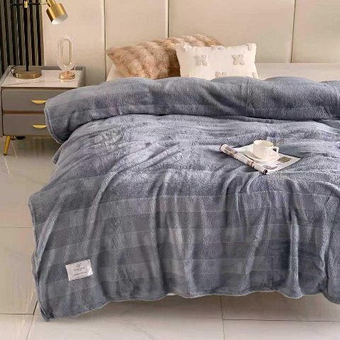 Покривало велюрове Однотонна полоса (сіро-блакитний) 200х230 см – елегантний комфорт щодня