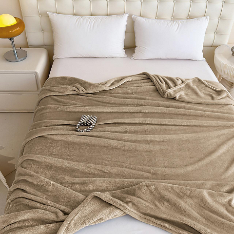 Покривало велюрове однотонне Comfort (бежеве) 200х150 см – елегантність, м’якість і затишок у кожній деталі