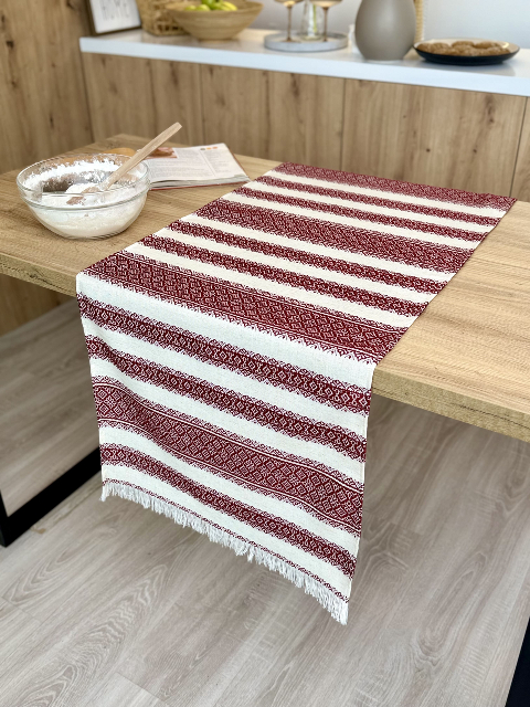 Скатертина-доріжка (ранер) вишита 140 х 47 см (кет2-5-14) - стильний акцент і затишок у сервіруванні