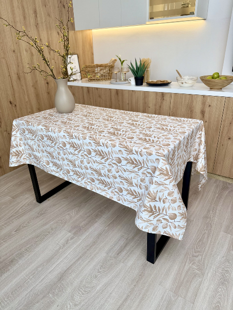 Скатертина з водовідштовхувальним покриттям 