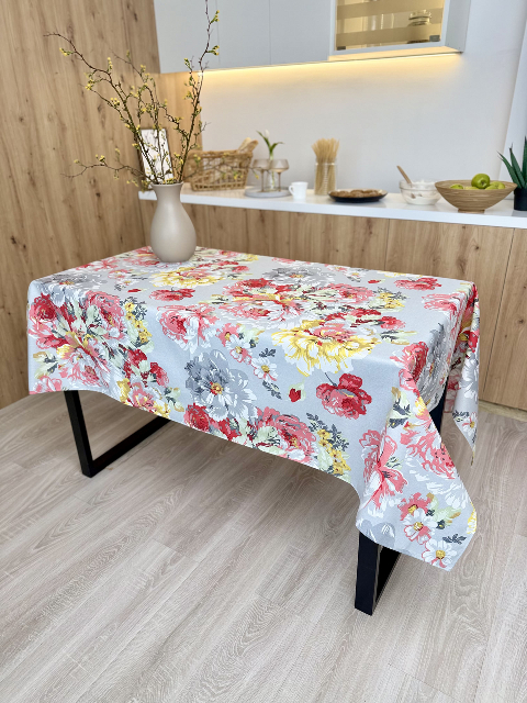 Скатертина з водовідштовхувальним покриттям 