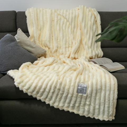 Покривало велюрове полоса (кремове) 200 х 220 см - м’яке і елегантне