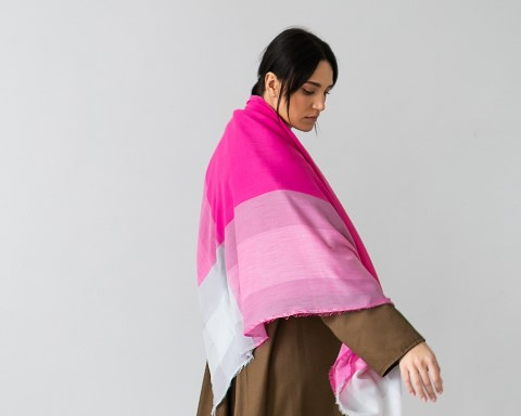 Хустка Клітинка 140 х 140 см. (фуксія) – натуральна бавовна, стиль і комфорт