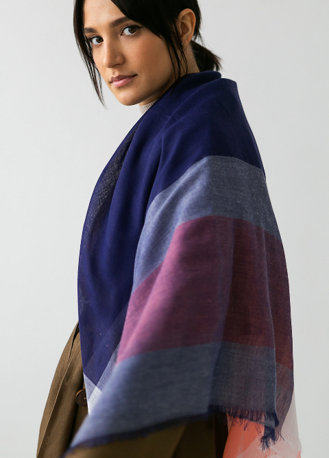 Хустка Клітинка 140 х 140 см. (синій) – натуральна бавовна, стиль і комфорт