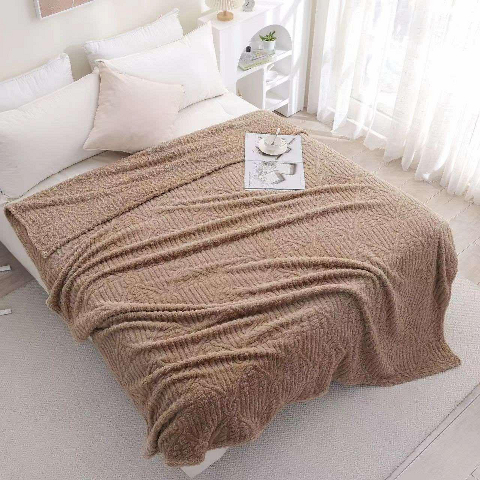 Покривало велюрове Візерунок (бежеве) 200х230 см – естетика і затишок для вашого дому