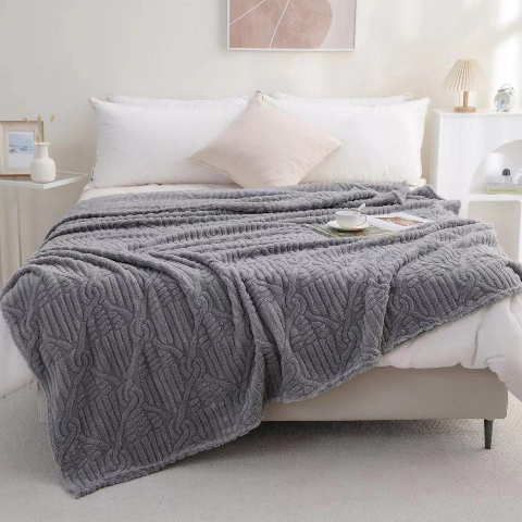 Покривало велюрове Візерунок (сіре) 200х230 см – естетика і затишок для вашого дому